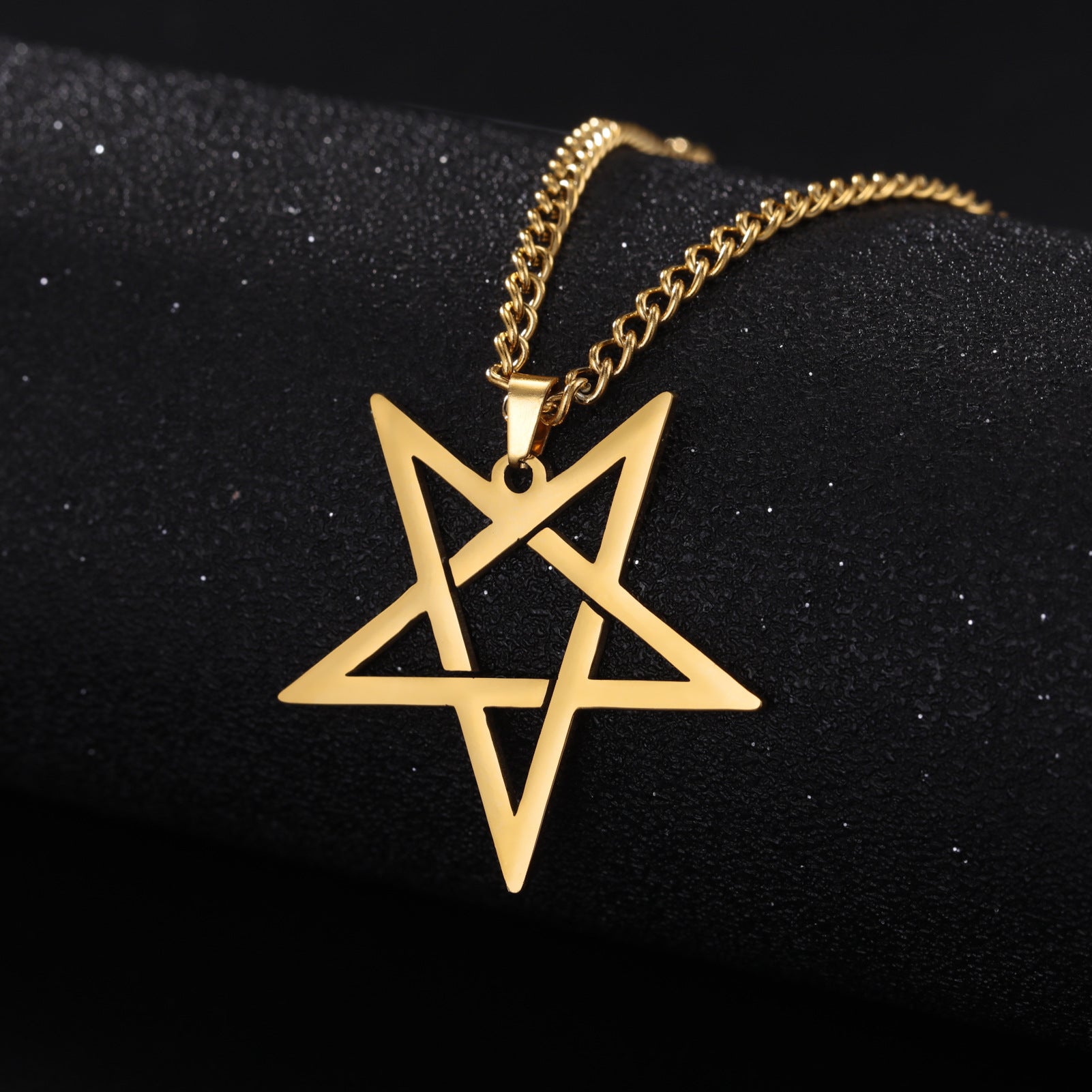 Titanium Steel Cut Hollow Irregular Pentagram Pendant 304 Stainless Steel Necklace
