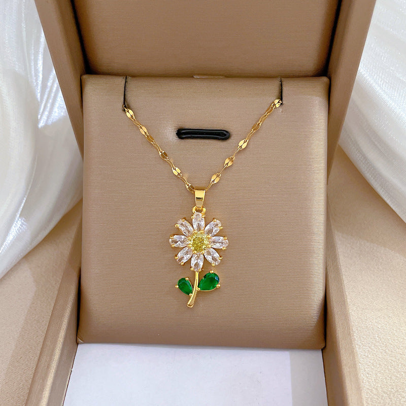 Women's Green Leaf Flower Necklace And Earrings Suite