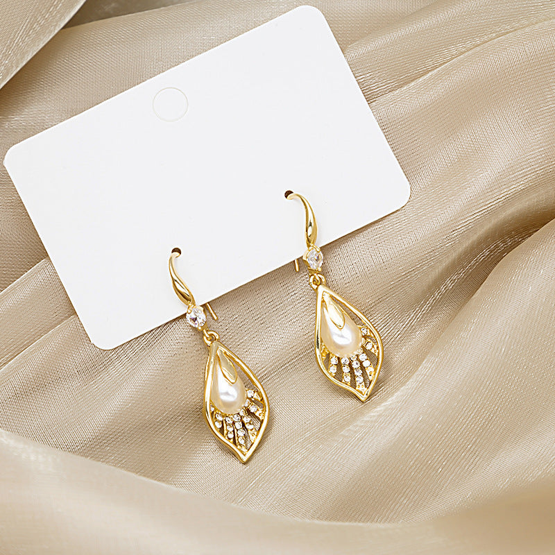 French Simple Pearl Drop Earrings Temperament Leaf Earrings Earrings