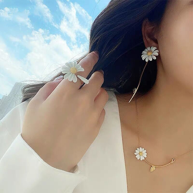 Simple Earrings Earrings Temperament Female Earrings Personality Dripping Oil