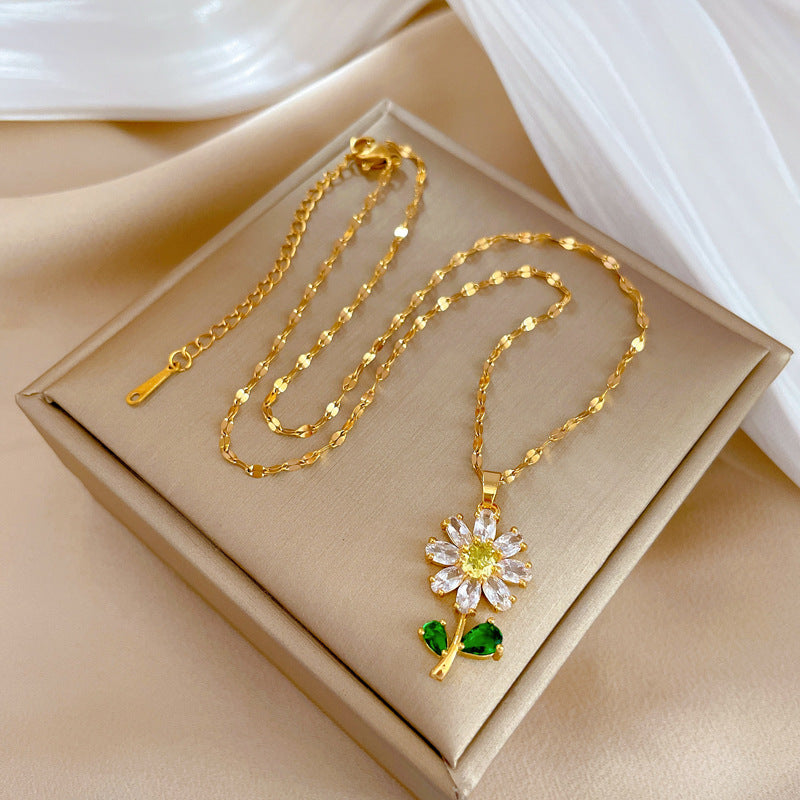 Women's Green Leaf Flower Necklace And Earrings Suite