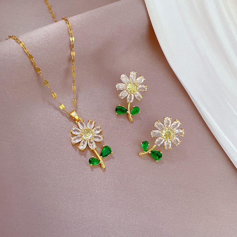 Women's Green Leaf Flower Necklace And Earrings Suite
